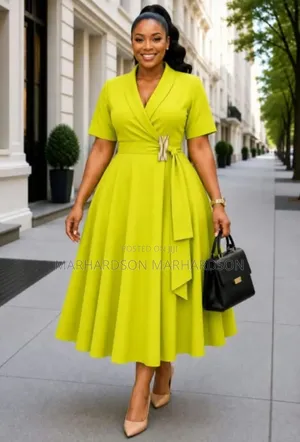 Elegant Round Lady Dress