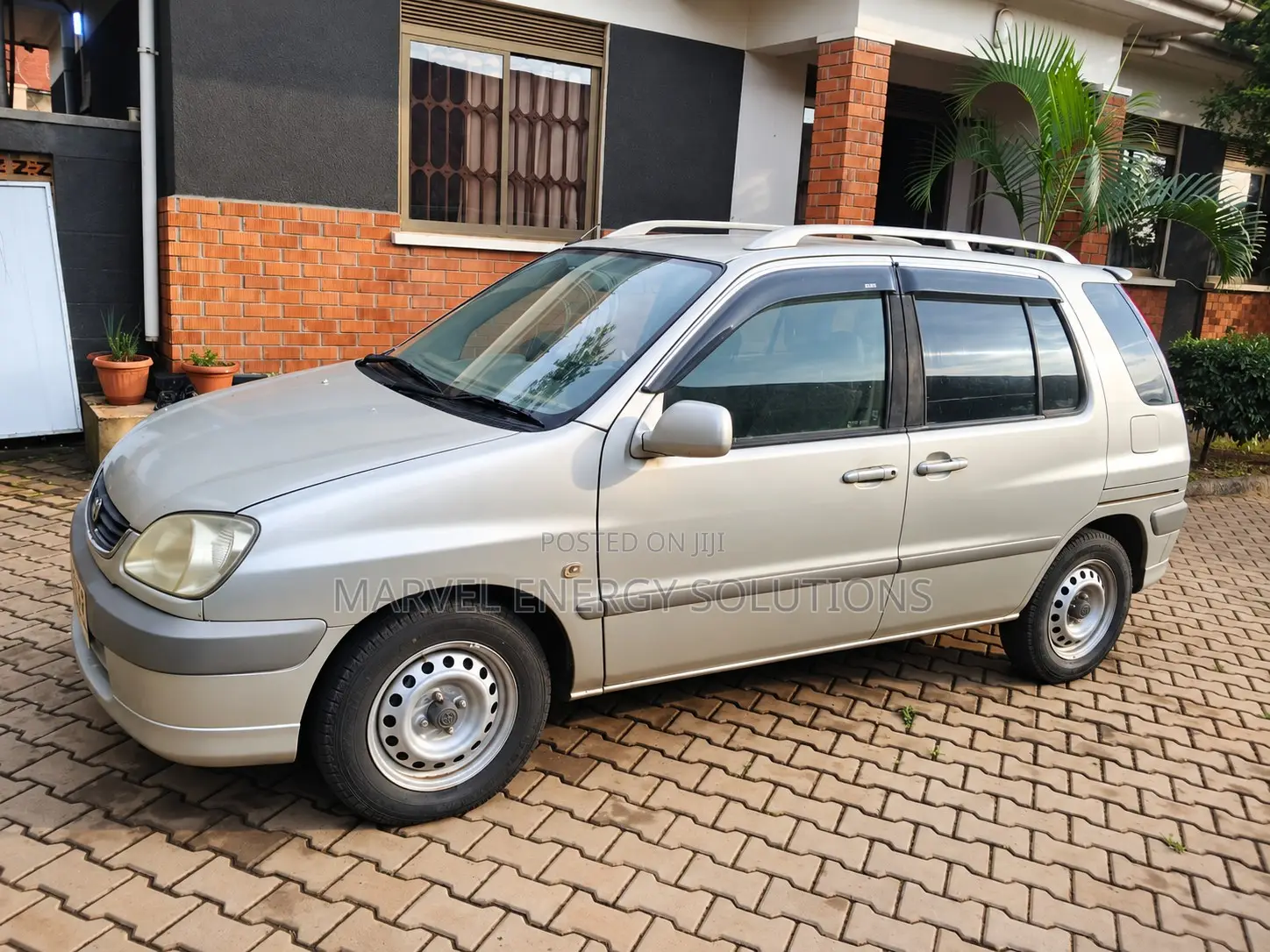 Toyota Raum 2002 Silver