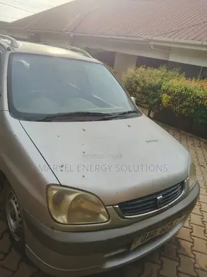 Toyota Raum 2002 Silver