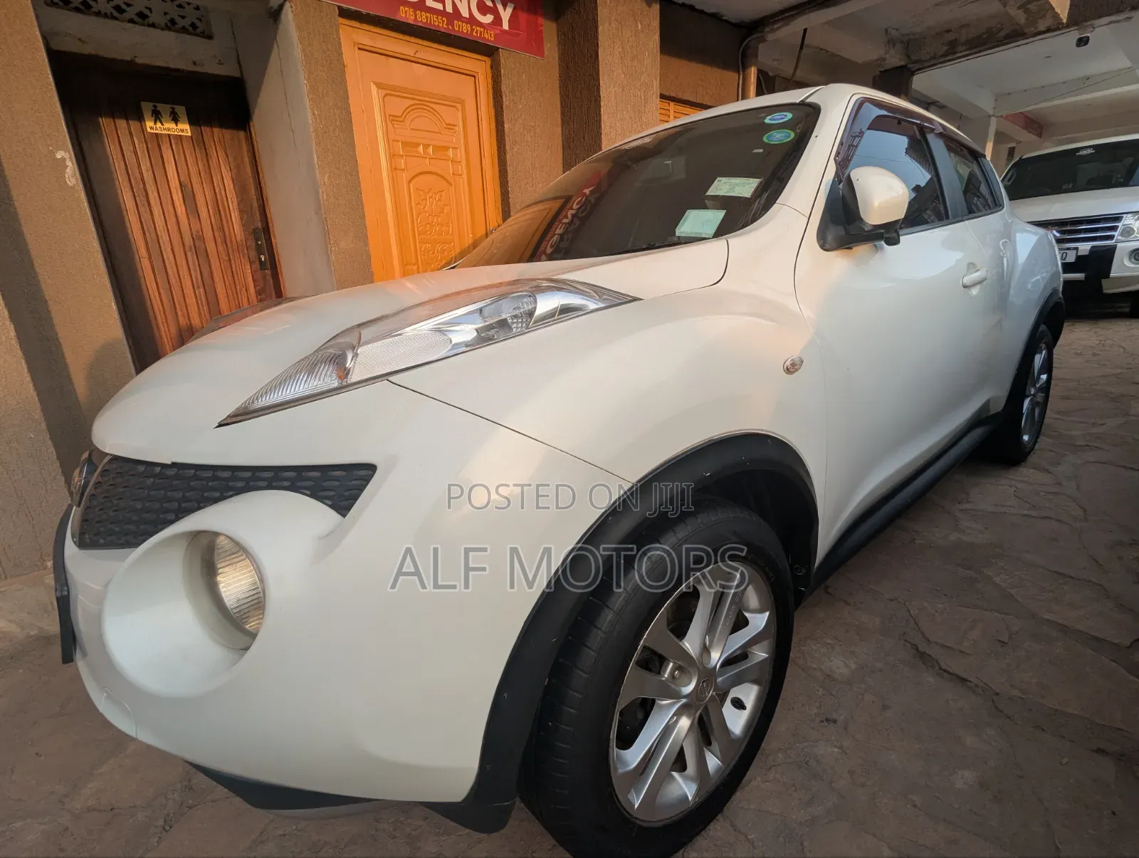 Nissan Juke 2011 White