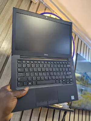 New Laptop Dell Latitude 7290 8GB Intel Core i5 SSD 512GB