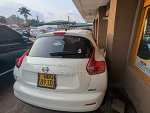 Nissan Juke 2011 White