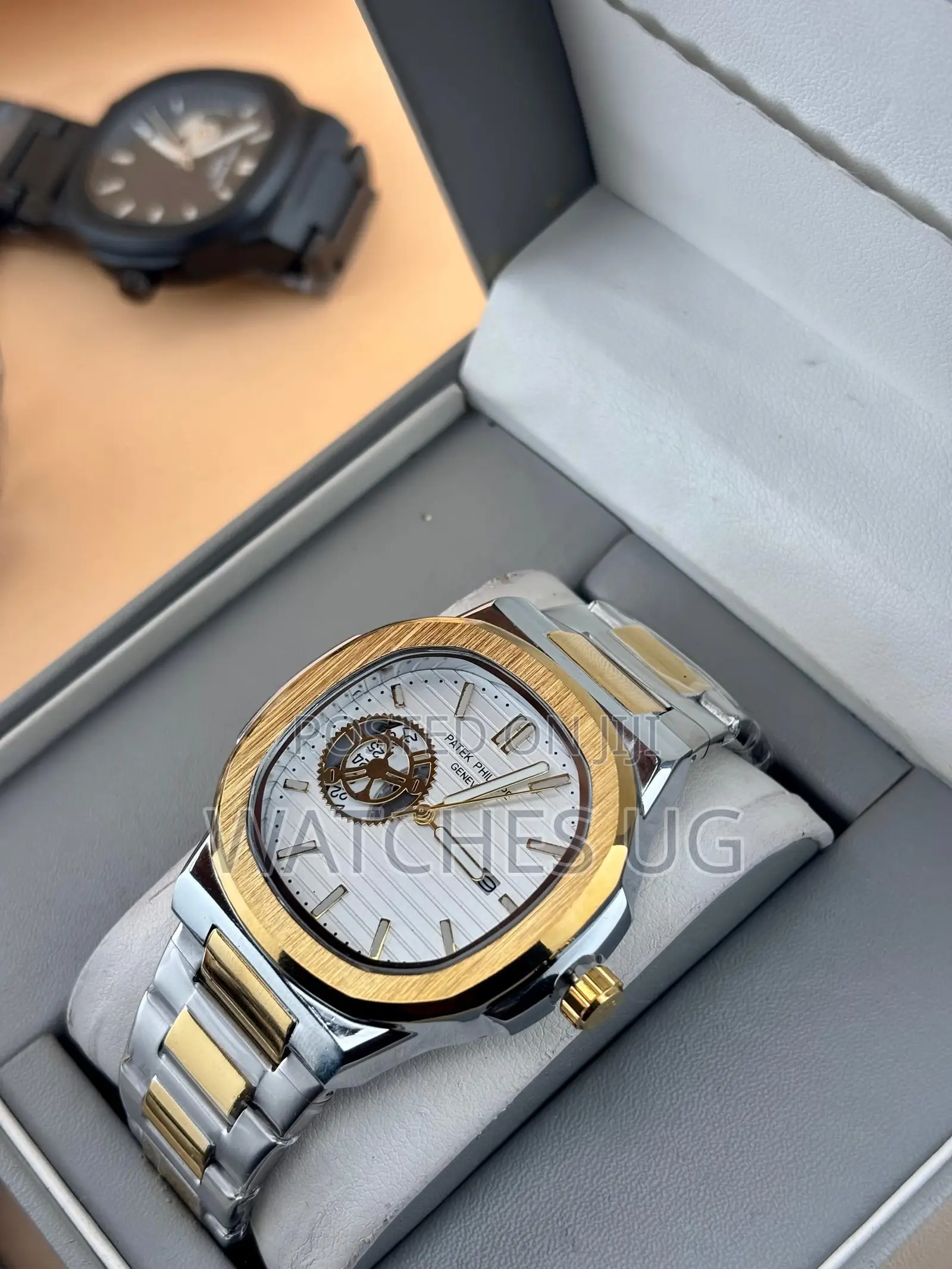 Two Tone Geneve Auto