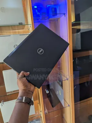 New Laptop Dell Latitude 7390 8GB Intel Core i7 SSD 512GB
