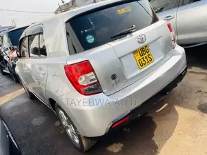 Toyota IST 2008