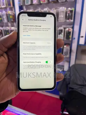 Apple iPhone 11 64 GB Red