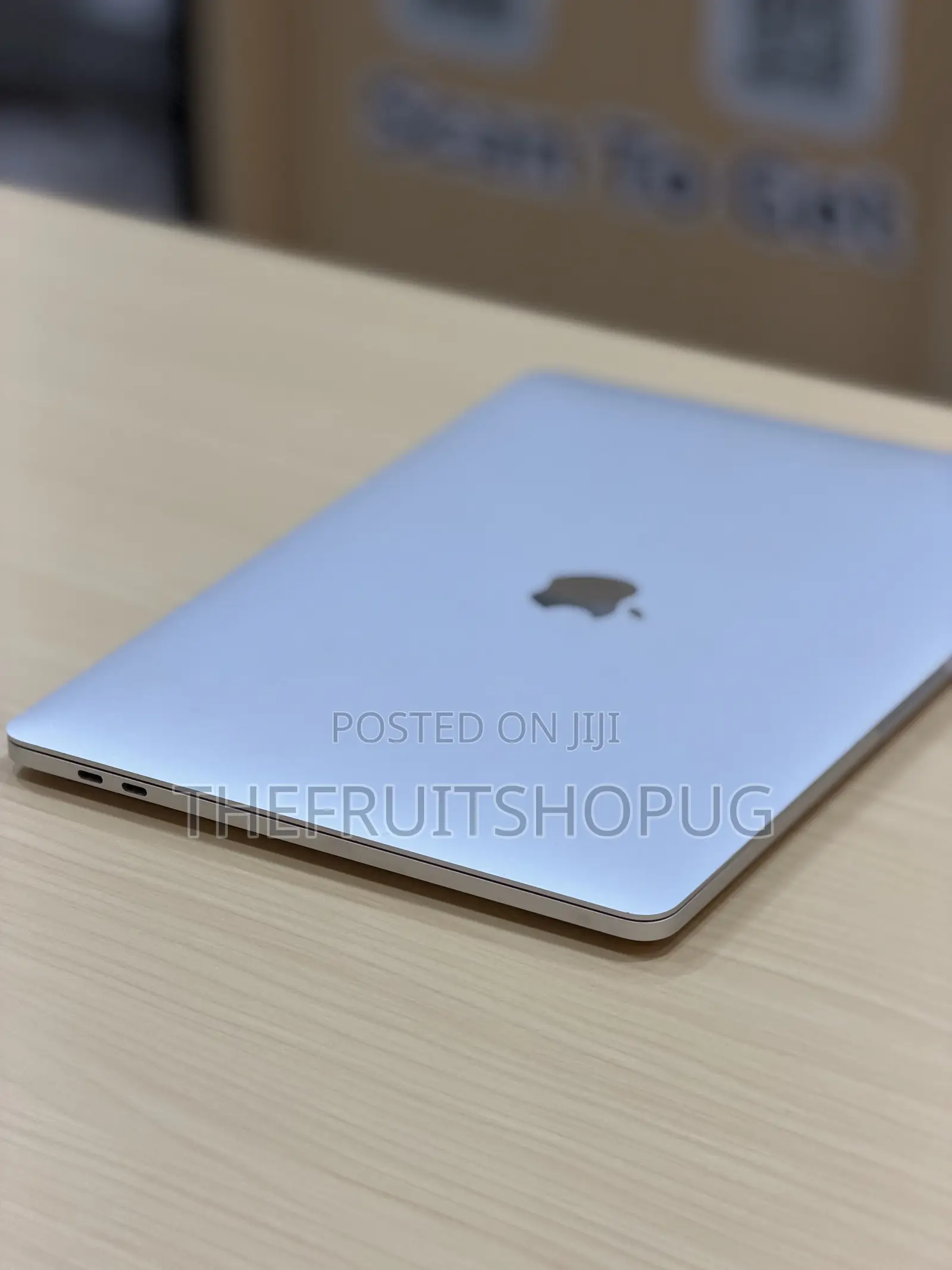Laptop Apple MacBook Pro 2020 16GB Intel Core i5 SSD 512GB