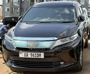 Toyota Harrier 2.0 2018 Black