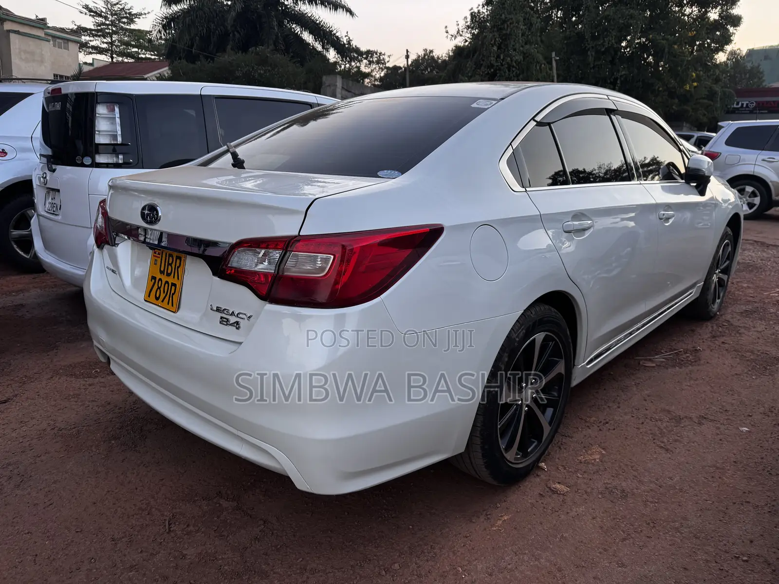 Subaru Legacy 2017 White