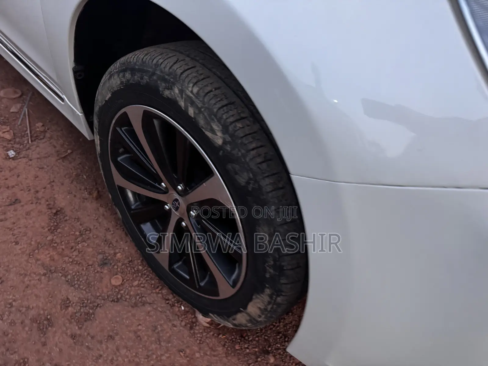 Subaru Legacy 2017 White
