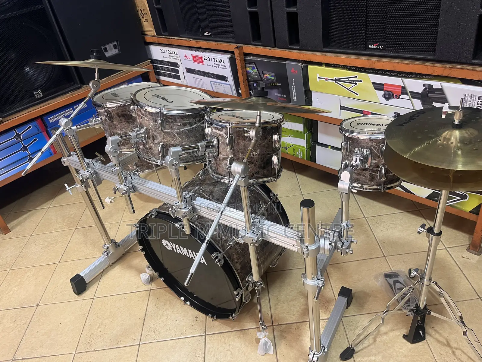 Yamaha 7 Piece Drumset