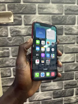 Apple iPhone 11 64 GB Red