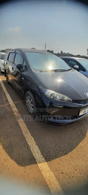 Toyota Wish 2012 Silver