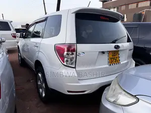 Subaru Forester 2010 White