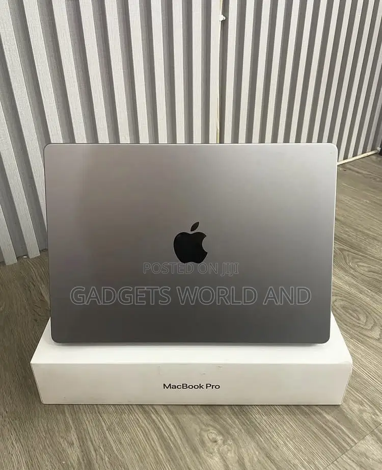 New Laptop Apple MacBook Pro 16GB Apple M1 Pro SSD 1T