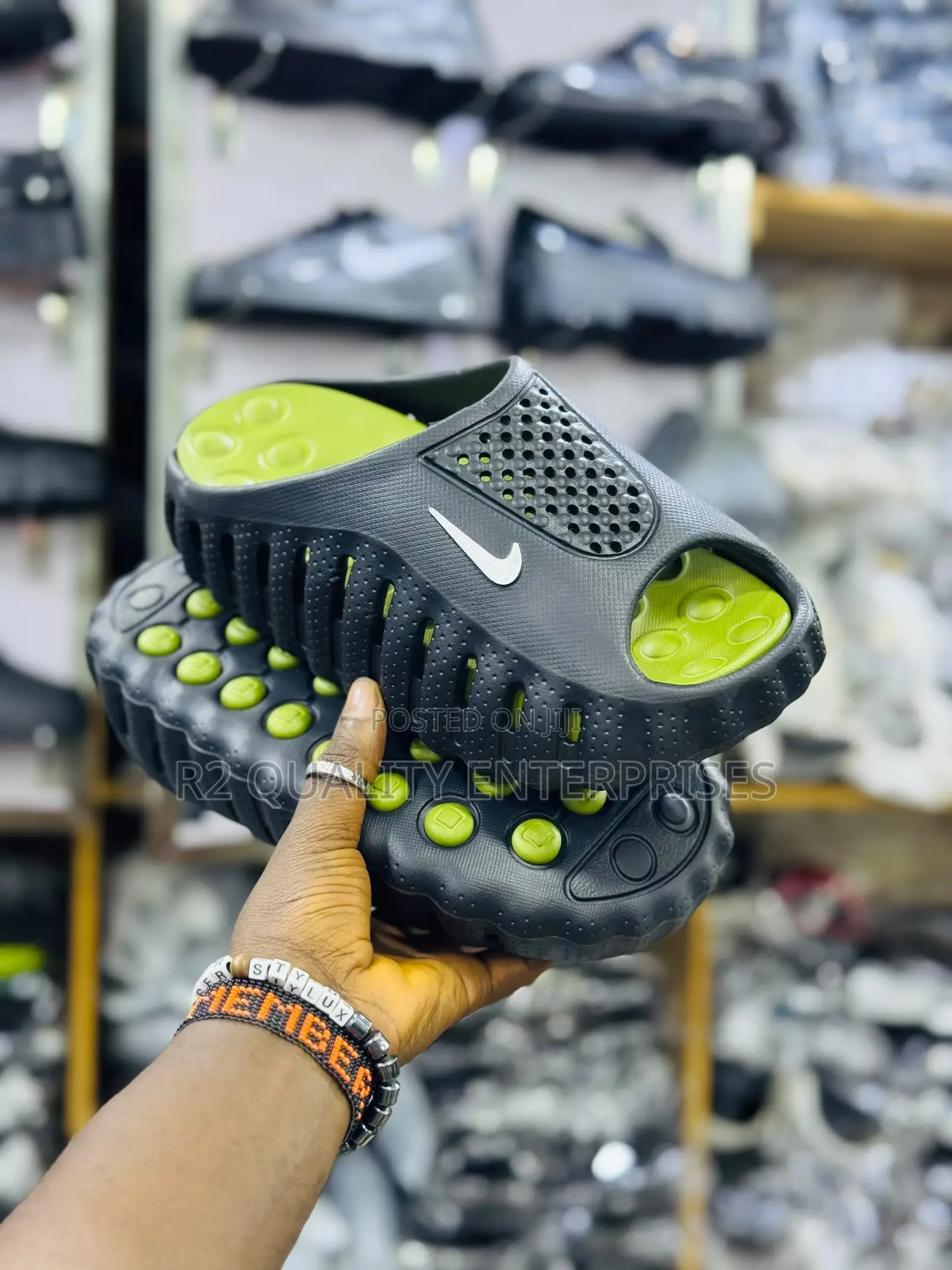 Nike Mind 001 Pregame Mules