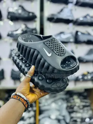 Nike Mind 001 Pregame Mules