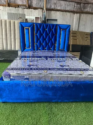 5 by 6 Bed in Blue Color With Stripes