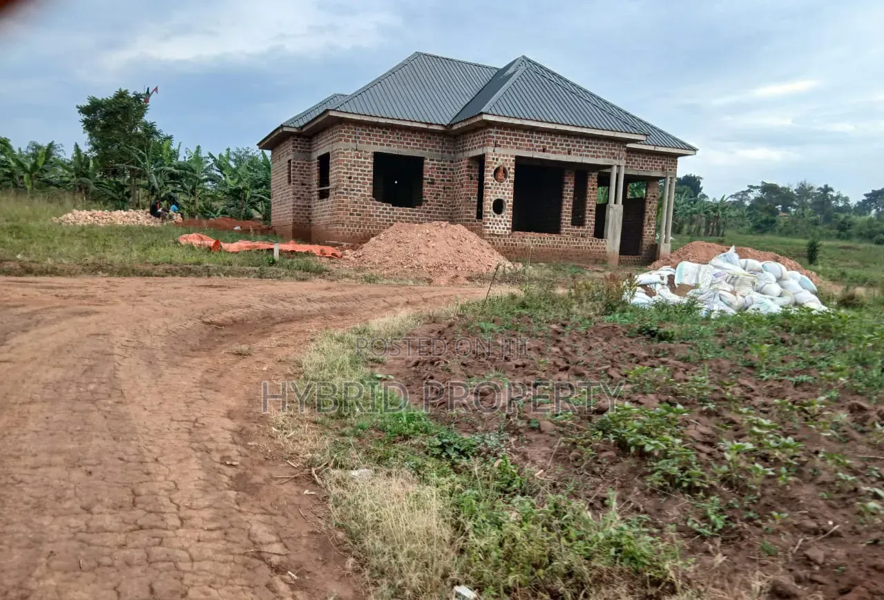 Prime Plots for Sale at Busukuma Land Estate Along Gayaza Road.