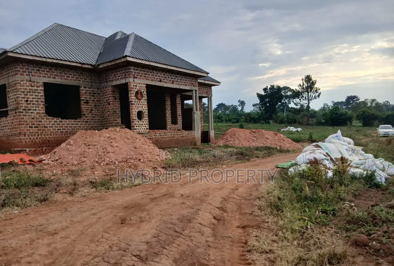 Prime Plots for Sale at Busukuma Land Estate Along Gayaza Road.