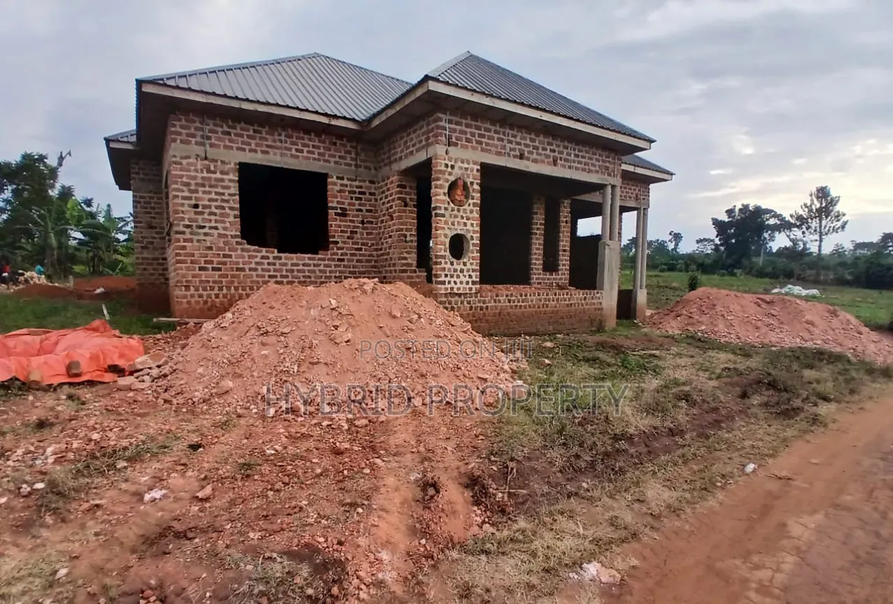 Prime Plots for Sale at Busukuma Land Estate Along Gayaza Road.