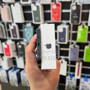 Apple iPhone 13 128 GB Black