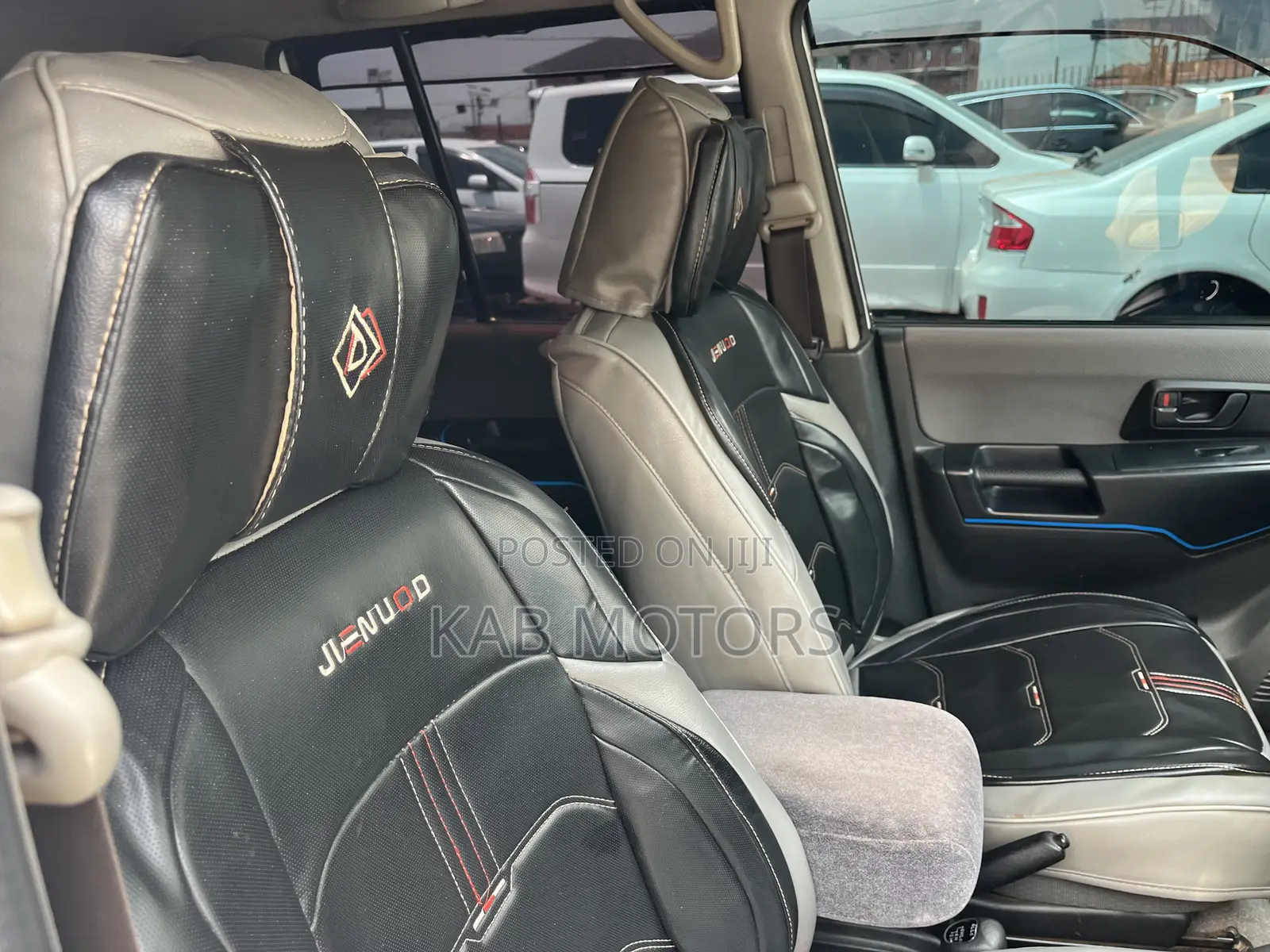Mitsubishi Pajero IO 2003 White