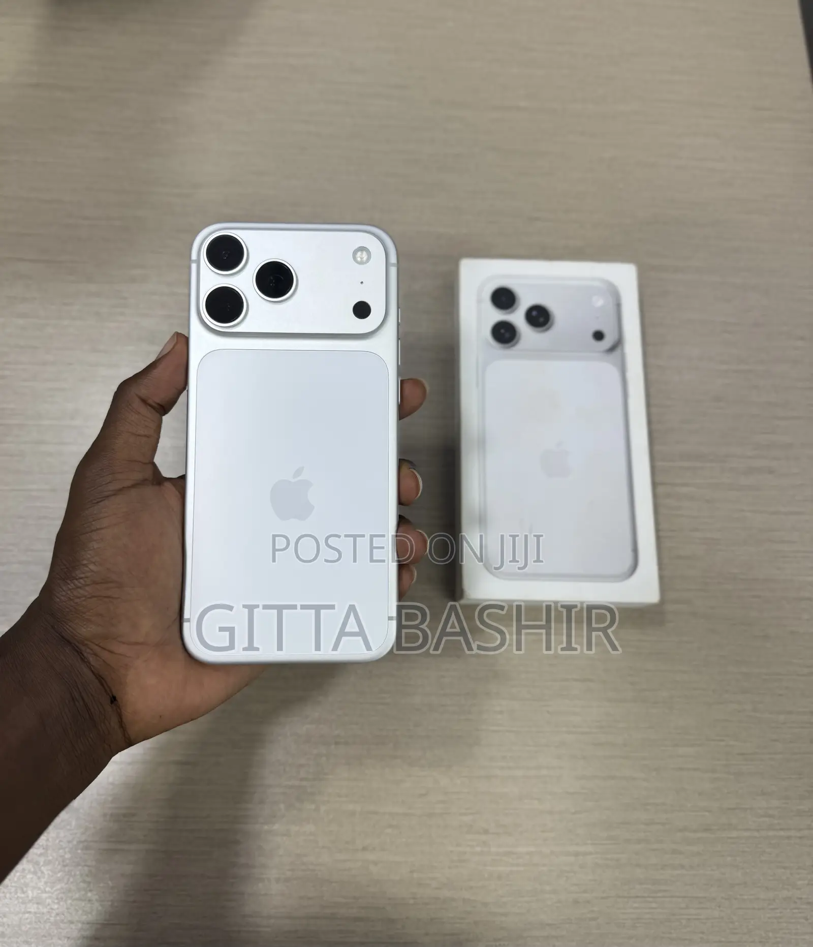 New Apple iPhone 17 Pro Max 256 GB White