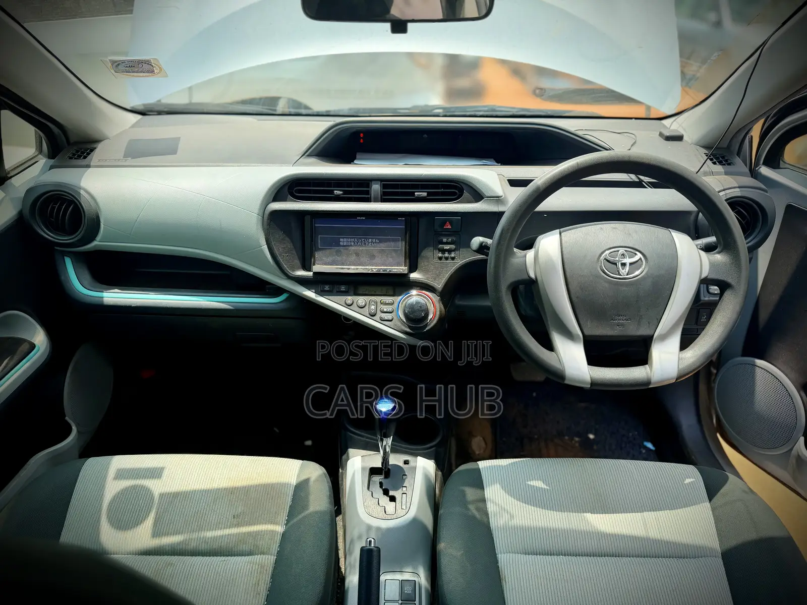 Toyota Aqua 2012 Silver