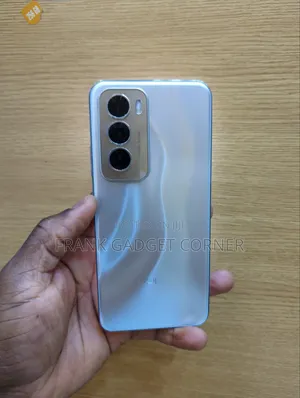Oppo Reno12 512 GB Silver