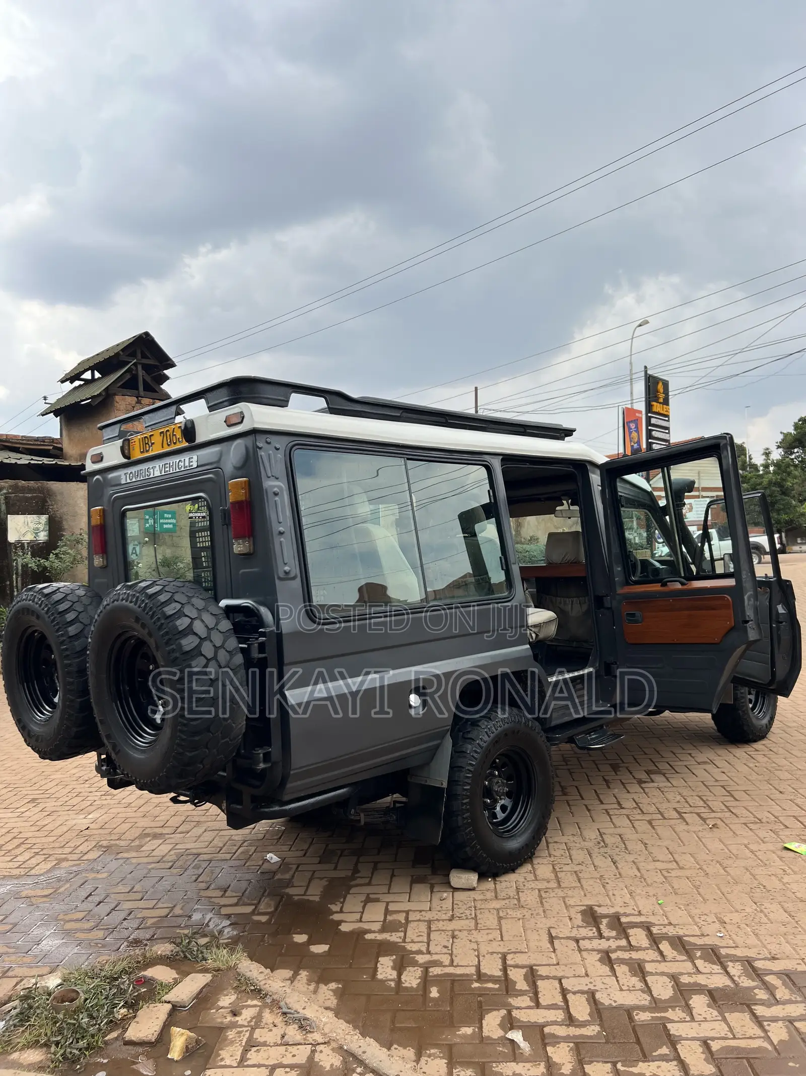 Toyota Land Cruiser 79 Series 2001 Gray