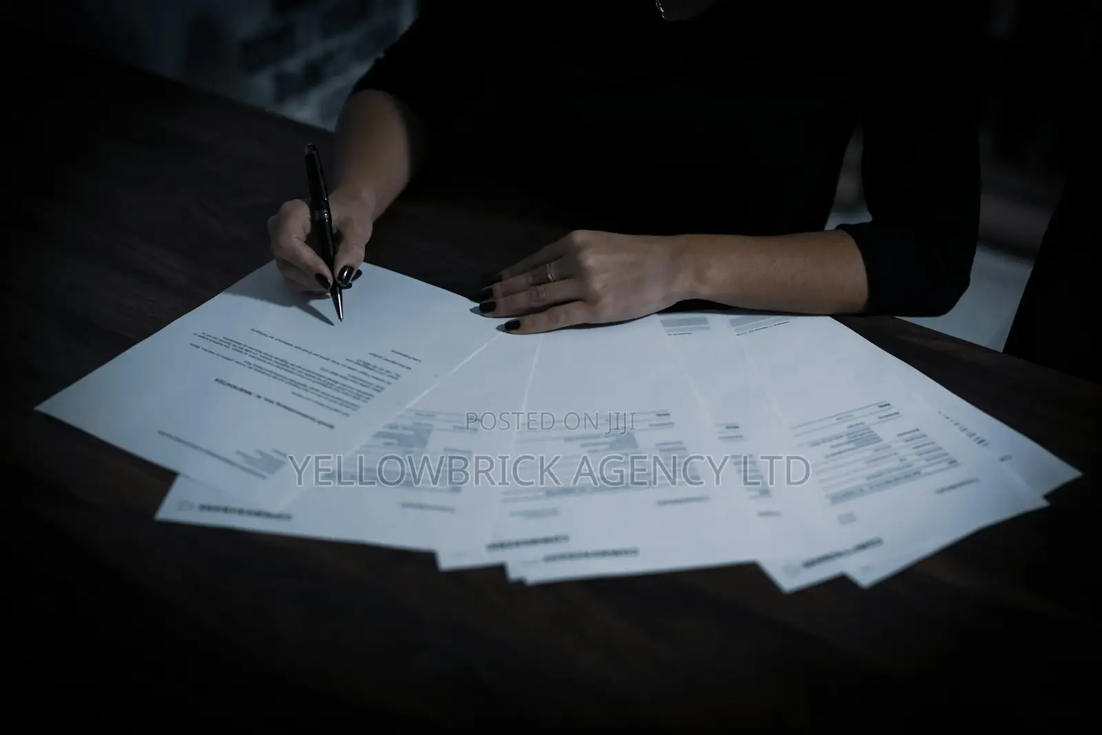 Contract Drafting Services by Experienced Lawyer | Kampala