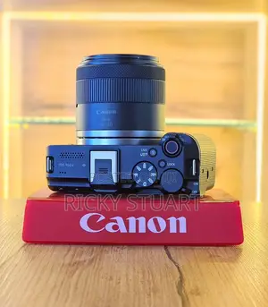 Canon EOS R50 v With 14-30mm Lens