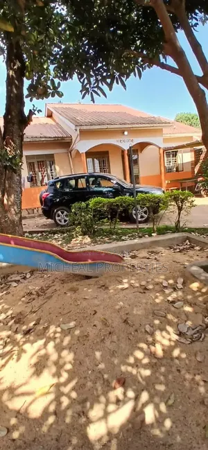 3bdrm House in Mpelerwe Town 200M, Kawempe for sale