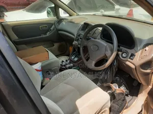 Toyota Harrier 2004 White