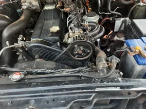 Toyota Land Cruiser Cygnus 4.7 2005 Silver
