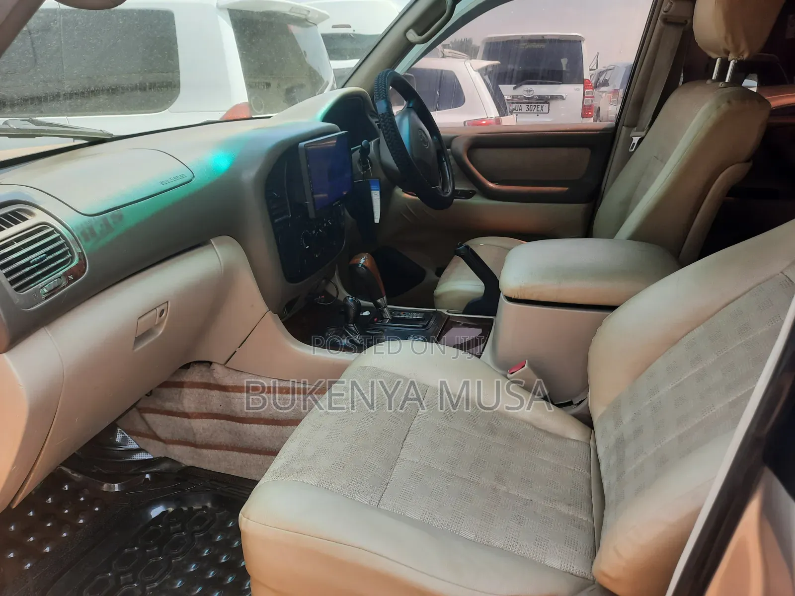 Toyota Land Cruiser Cygnus 4.7 2005 Silver