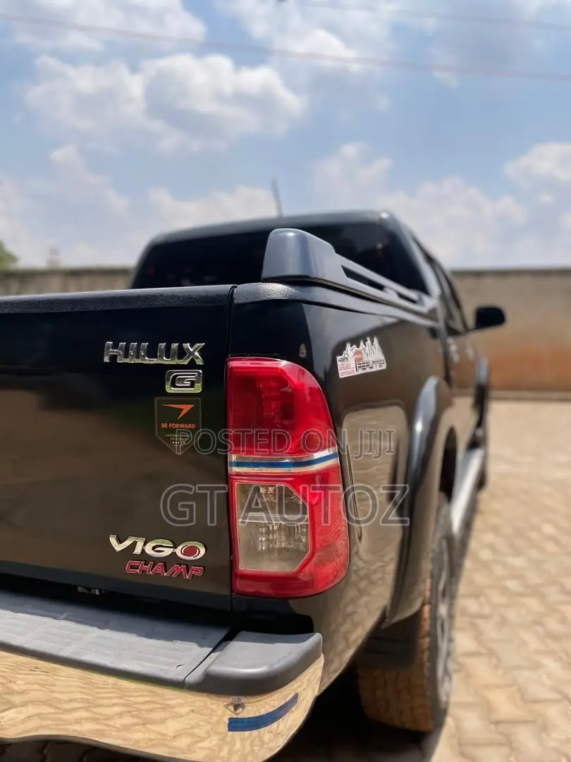 Toyota Hilux 2.7 VVT-i 4X4 SRX 2012 Gray
