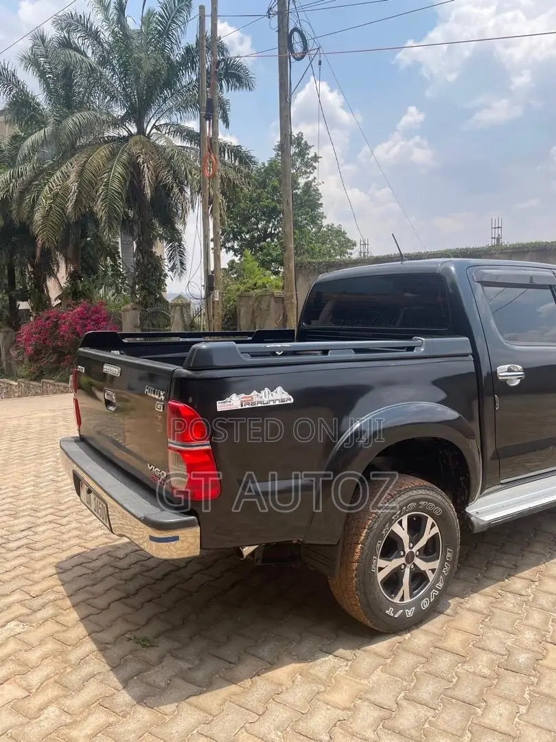 Toyota Hilux 2.7 VVT-i 4X4 SRX 2012 Gray