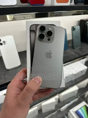 New Apple iPhone 16 Pro Max 1 TB Silver