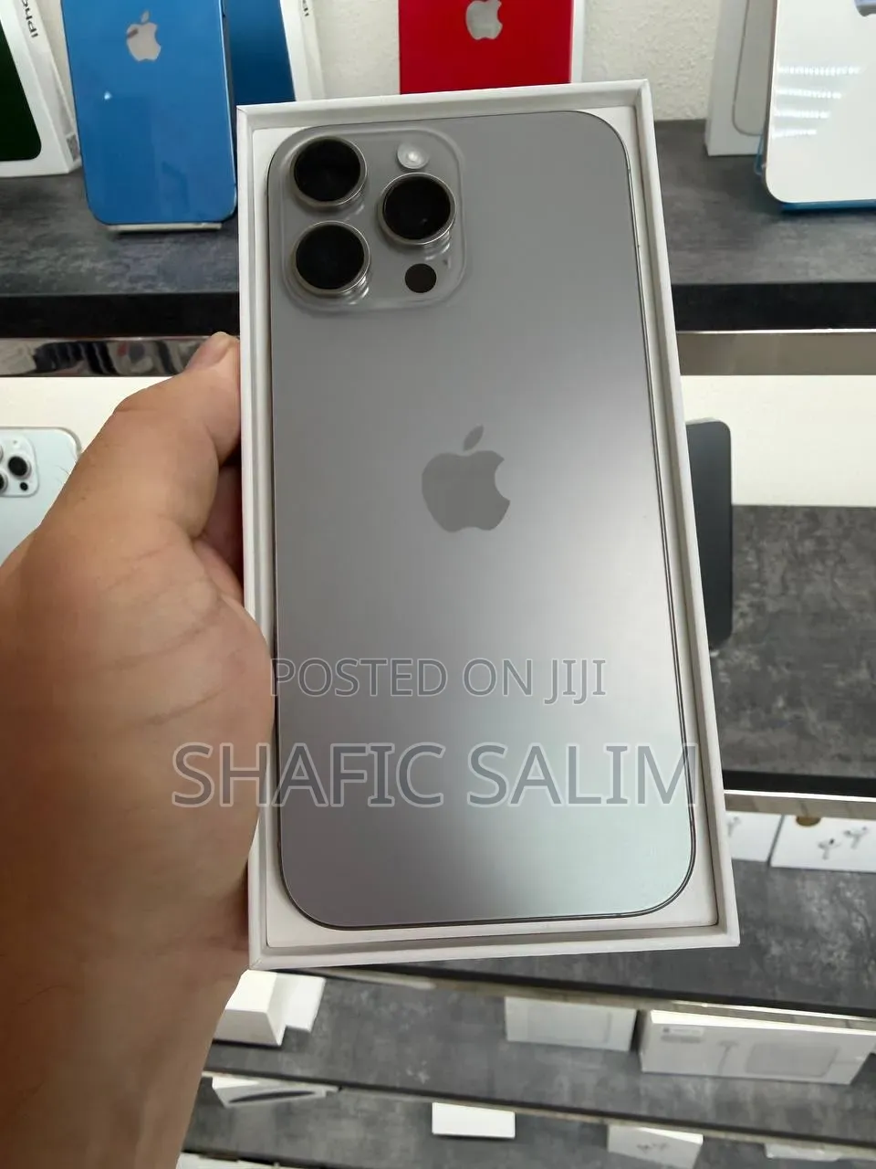 New Apple iPhone 16 Pro Max 1 TB Silver