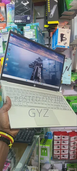 Laptop HP Pavilion 15 12GB Intel Core i5 SSD 256GB