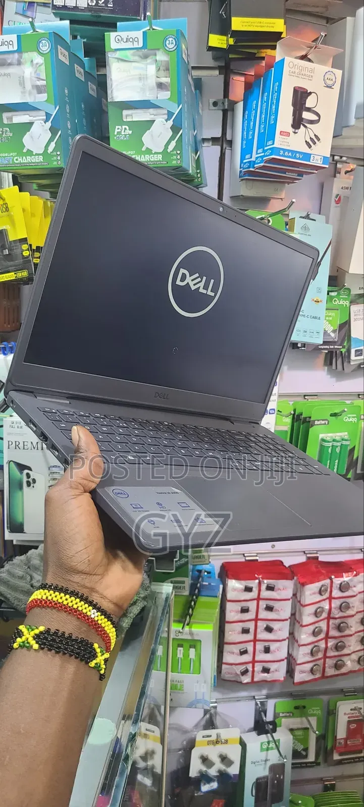 Laptop Dell Vostro 3500 8GB Intel Core i3 HDD 1T