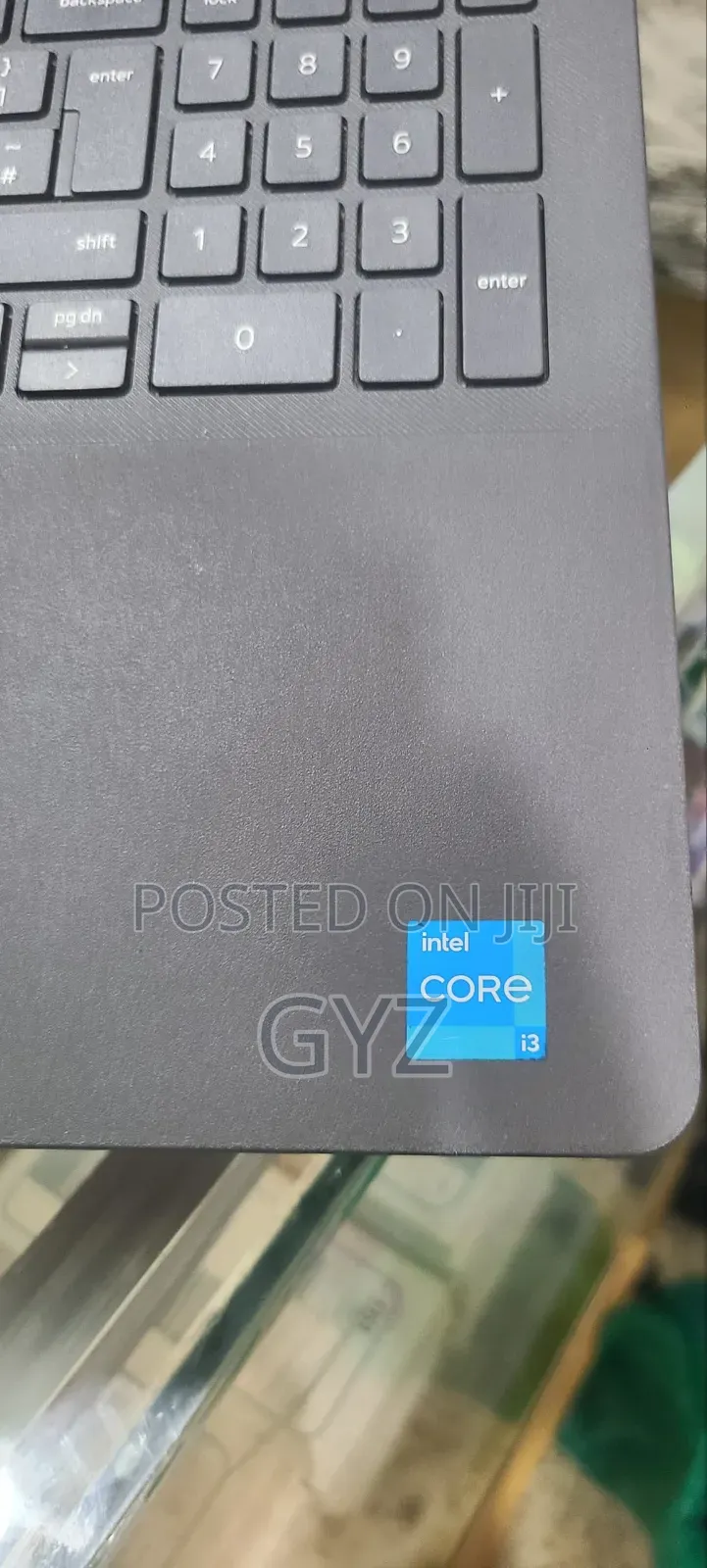 Laptop Dell Vostro 3500 8GB Intel Core i3 HDD 1T