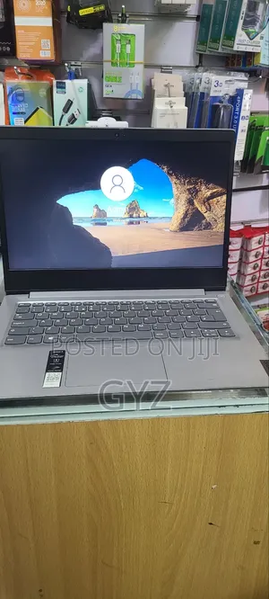 Laptop Lenovo Ideapad 3 4GB Intel Core i3 HDD 320GB