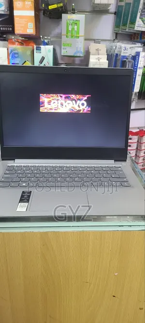 Laptop Lenovo Ideapad 3 4GB Intel Core i3 HDD 320GB