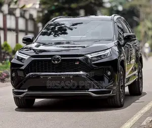 Toyota RAV4 XLE FWD 2024 Black