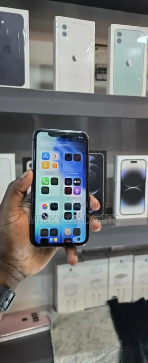 Apple iPhone 11 128 GB Black