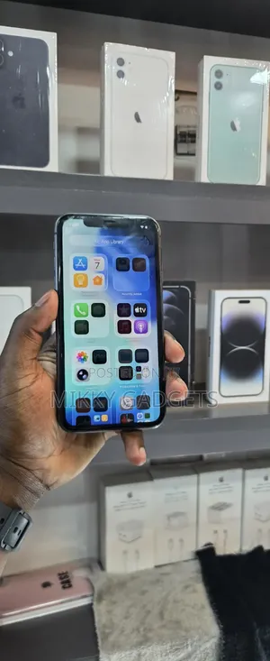 Apple iPhone 11 128 GB Black