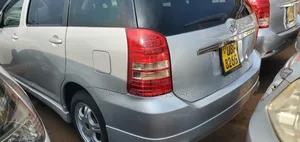 Toyota Wish 2004 Silver